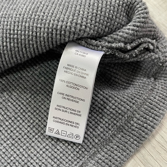 Michael Kors Men's 1/4 Quarter Zip Sweater - Charcoal Gray - Large - Picture 7 of 8